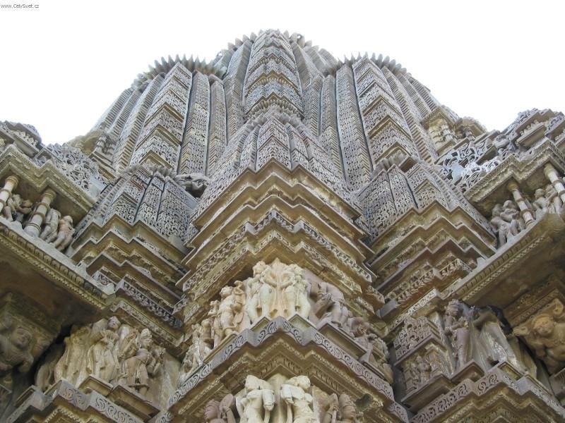 Foto: Indie-Khajuraho - chr�my s erotick�mi v�jevy