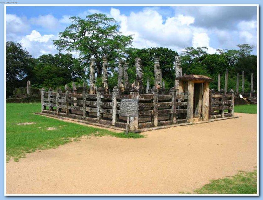 Foto: Sr� Lanka-Lantha Mandapaya