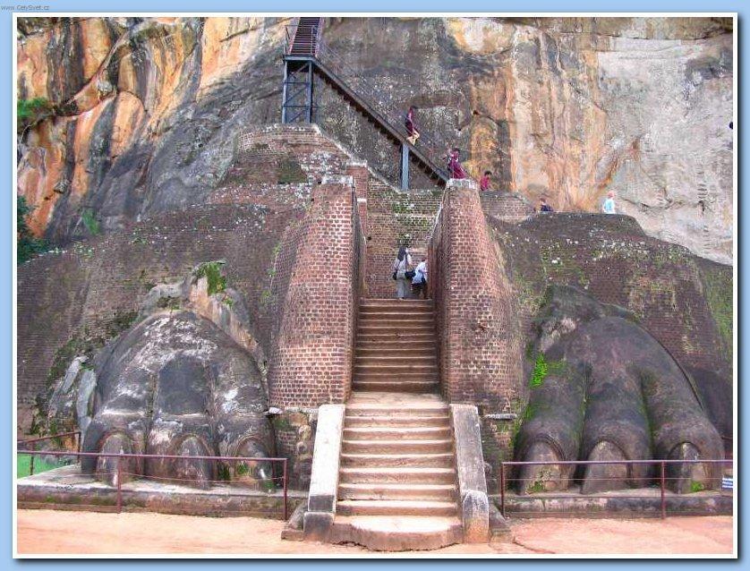 Foto: Sr� Lanka-p�vodn� vstupn� br�na ve tvaru lva