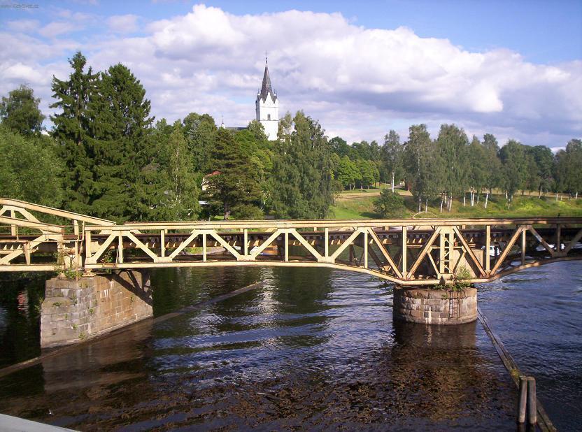 Foto: �v�dsko-�eleznicn� most