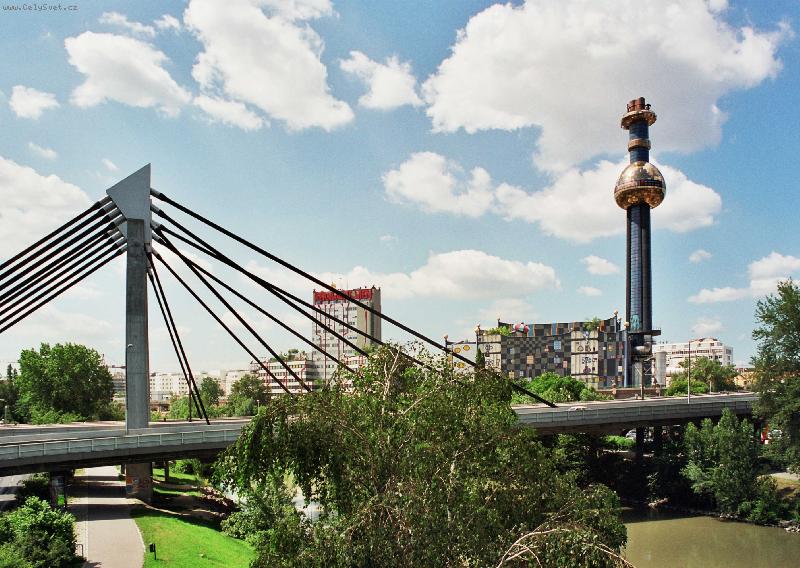 Foto: V�de�-Hundertwasserova m�stsk� spalovna