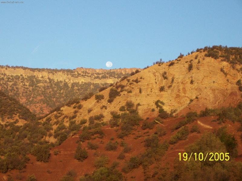 Foto: Atlas-Cesta p�es poho�� Atlas z Agadiru do Marak�e