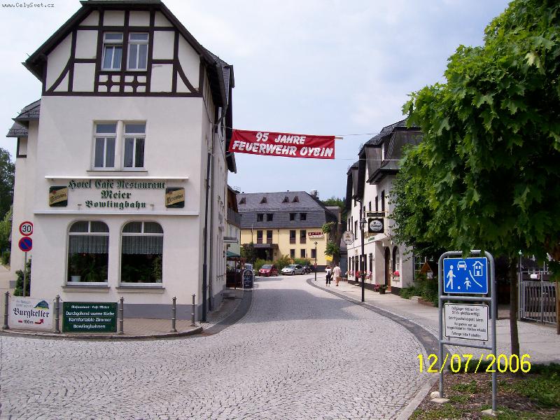 Foto: Kurort Oybin-Hlavn� ulice v l�ze�sk�m m�st� Kurort Oybin