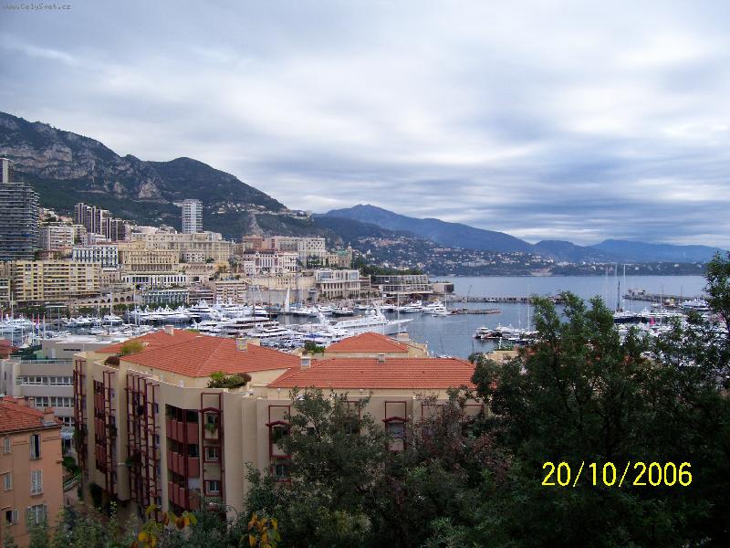Foto: Monako-Pohled p�es p��stav na Monte Carlo.
