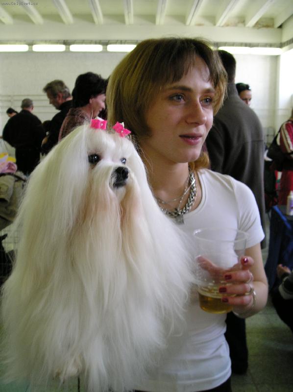 Foto: �I�I-J� A GIPSY GIRL PLEASURE OF FRIENDSHIP