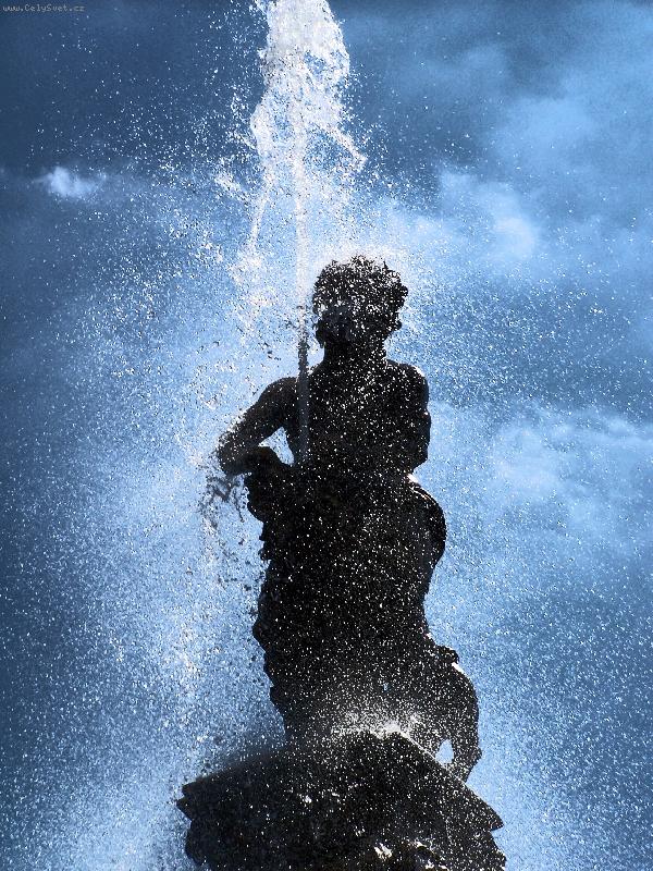 Foto: and�lek-ka�na na n�m�st� v �. Bud�jovic�ch