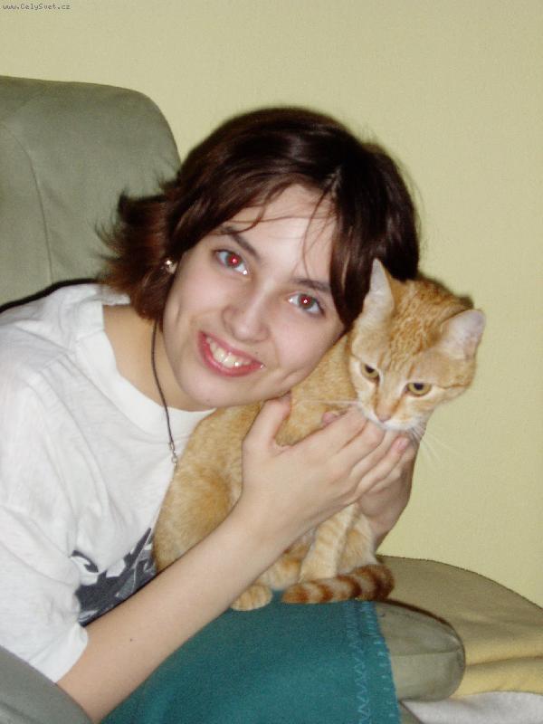 Foto: moje dv� ko�ky - Bar�a a Kuli�ka