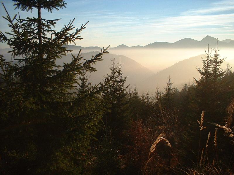 Foto: podzim-Orava - kr�sny v�hlad cestou autom