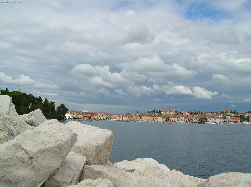 Foto: m�sto Rovinj-zamra�en� dopoledne