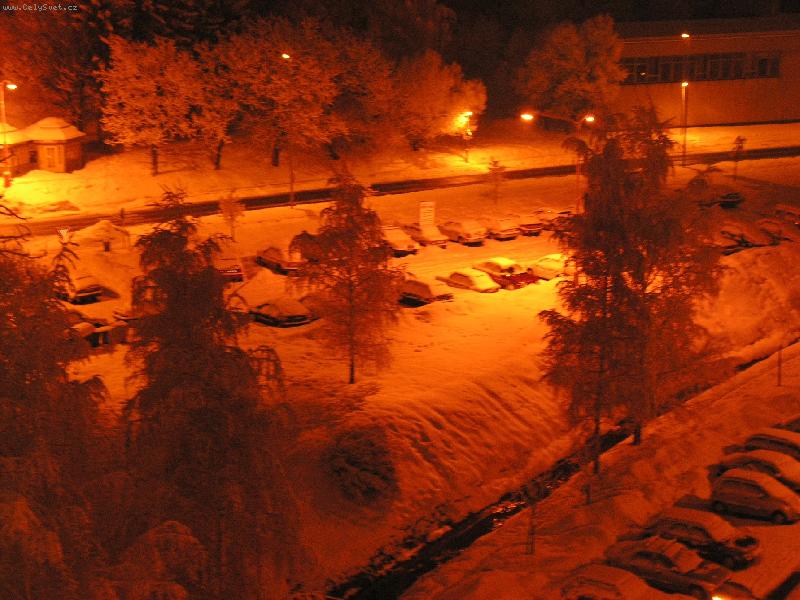 Foto: Nemysl�te, �e ta zima dok�e b�t i n�dhern�!-poh�dkov� zima