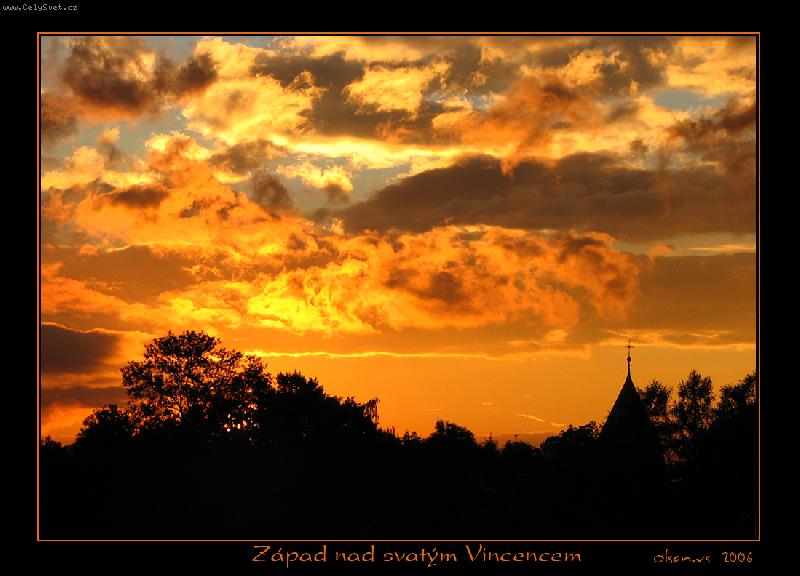 Foto: Z�pad nad svat�m Vincencem-Na tuto fotku jsem �ekal cel� obdob� de��� a vyplatilo se.