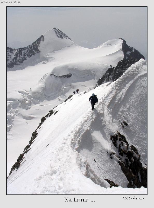 Foto: Na hran�-P�i v�stupu na Piz Berninu 4048m.n.m.