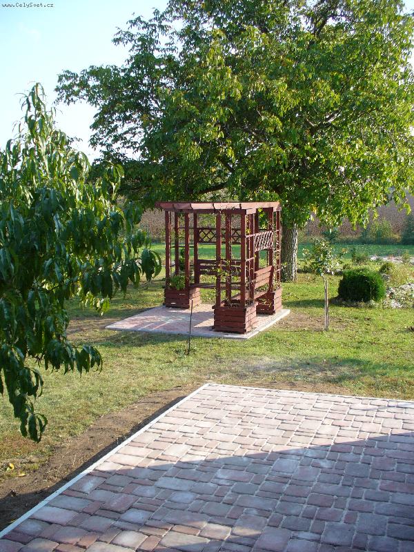 Foto: Romantika-Kr�sn� posezen�