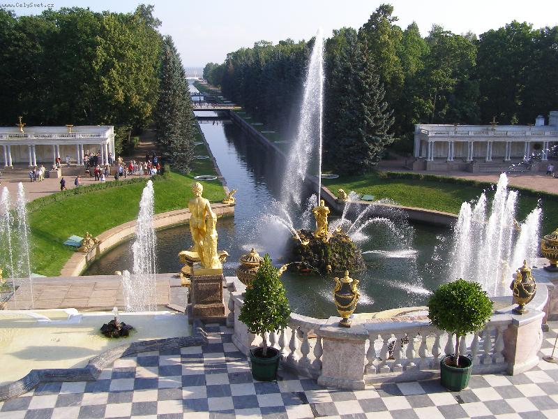 Foto: Mo�sk� kan�l-Rusko-Petrodvorce