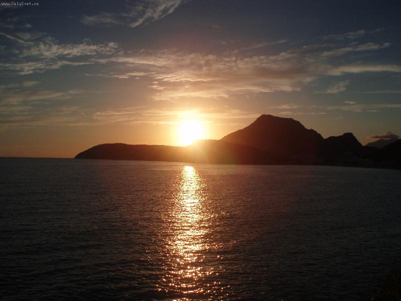 Foto: Z�pad slunce nad Sutomore