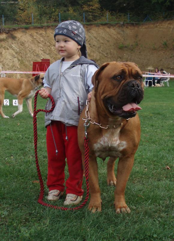 Foto: p�i�la -odvodila - zv�t�zila-Nikolka poprv� v roli vystavovatelky