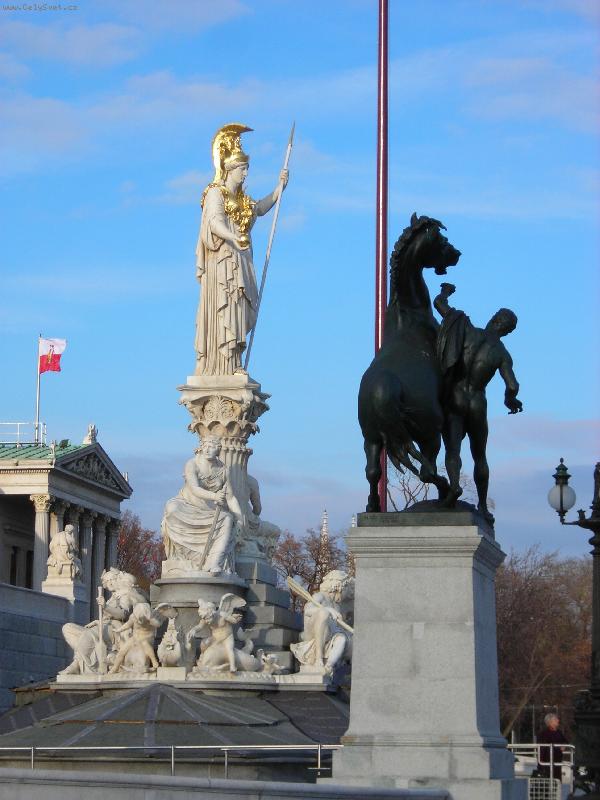 Foto: P�ed v�d��sk�m Parlamentem