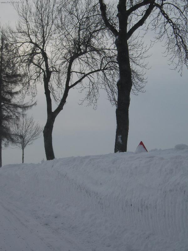 Foto: Zima na Vyso�in�-Co je to za zna�ku????