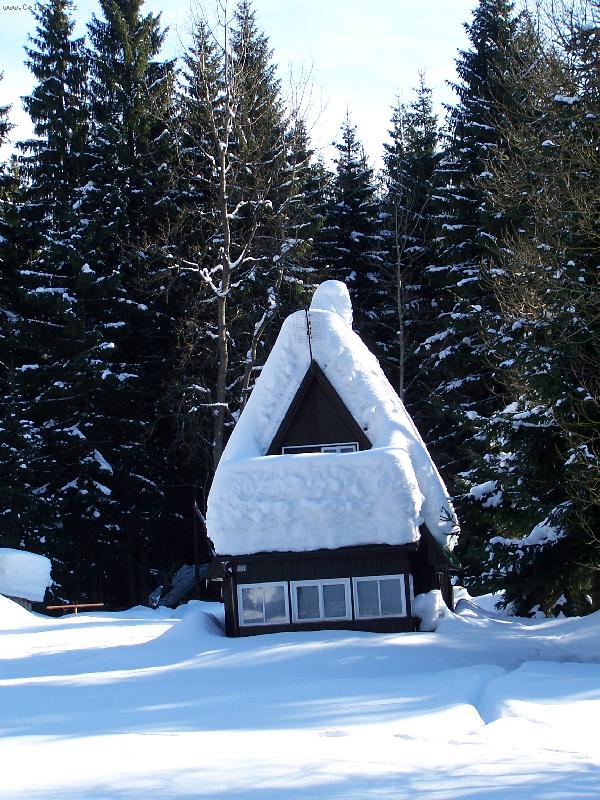 Foto: sn�hov� chaloupka