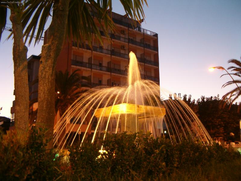 Foto: Font�nka-Fotografie z na�� dovolen� v It�lii