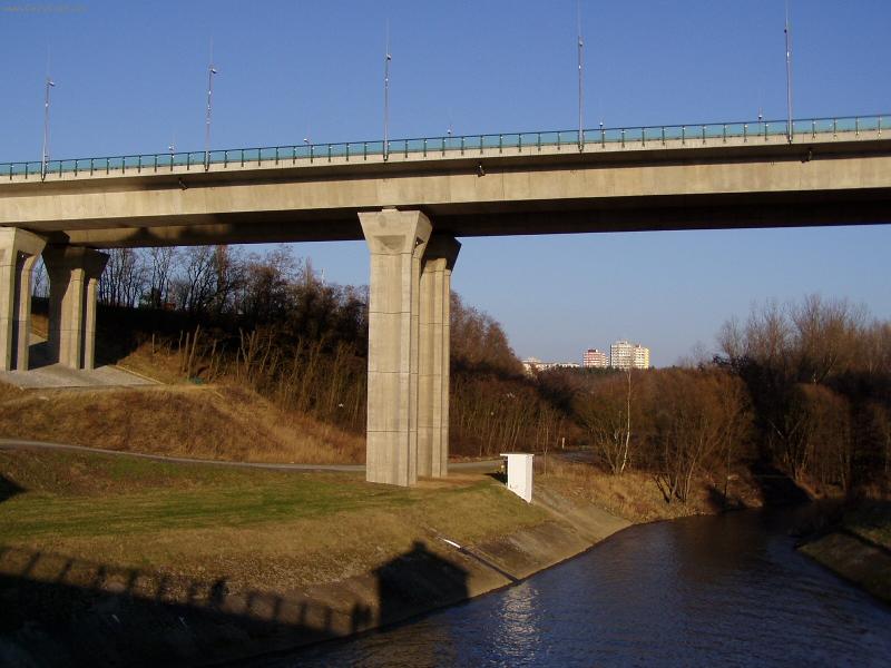 Foto: Most p�es �esk� �dol�