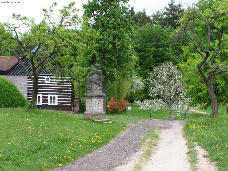 Foto: �echy kr�sn�, �echy m�...-N�v�t�va �esk�ho r�je