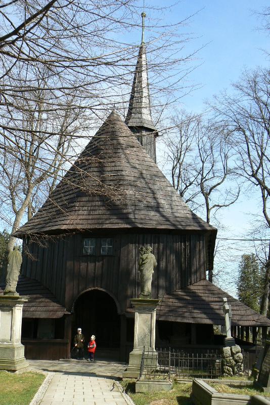 Foto: Nejstar�� d�ev�nn� kostel�k v �esk� republice-Na proch�zce na��m rodn�m m�stem Broumovem