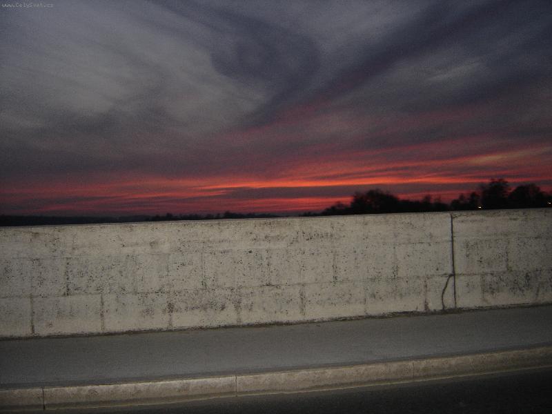 Foto: zapad slunce-zapad slunce kousek od domu leonarda da vinci