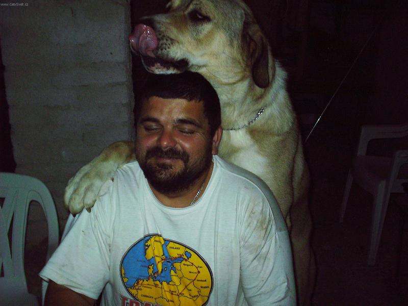 Foto: Arall a nej.kamar�d 2-Arall