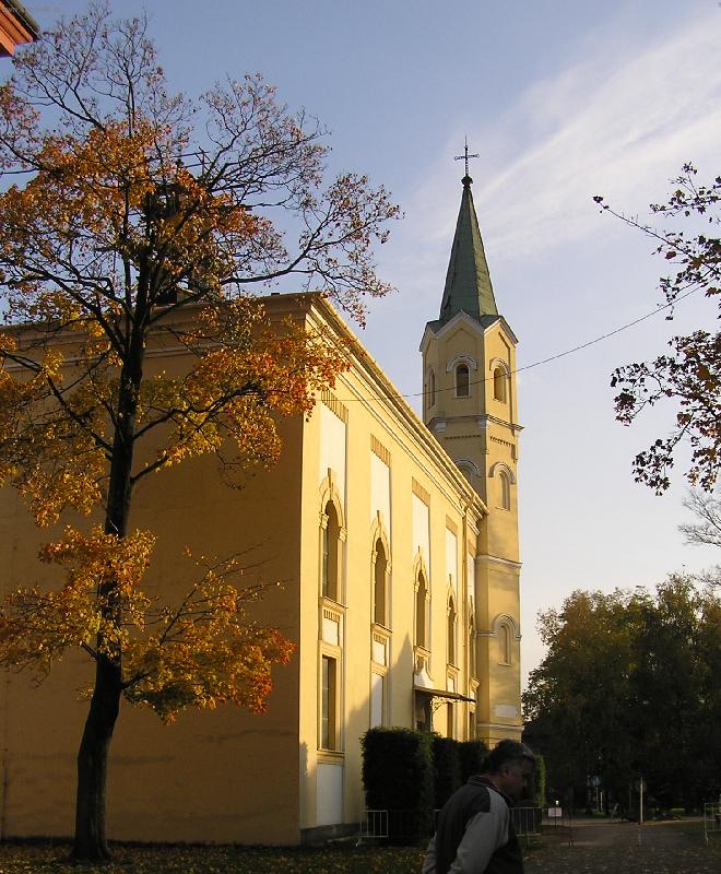 Foto: severn� Morava-Kun�n - chr�m v nov�m kab�t�