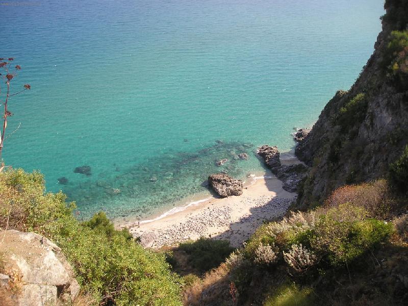 Foto: lagunka v Kal�brii-o�za klidu