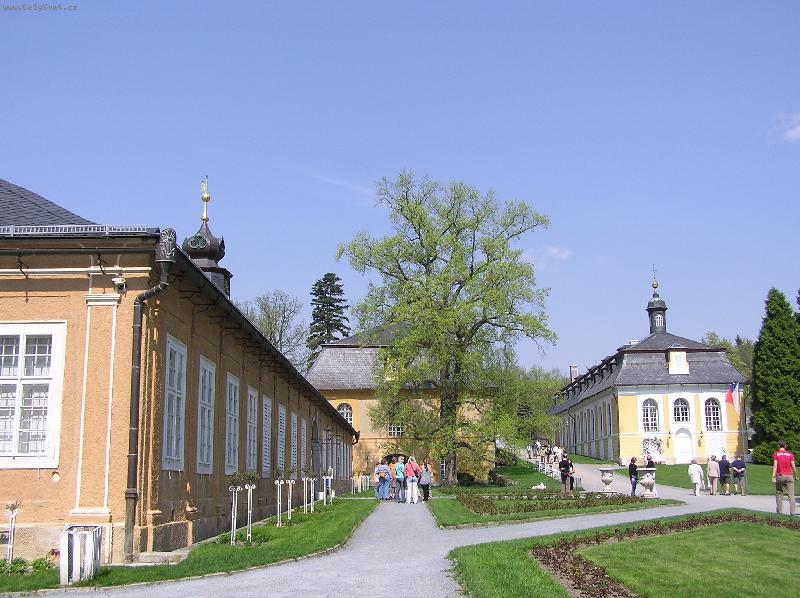 Foto: z�mek Kozel-dnes dopoledne na v�let�