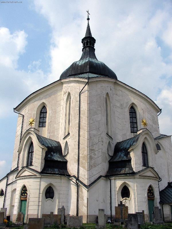 Foto: Poutn� kostel na Zelen� ho�e