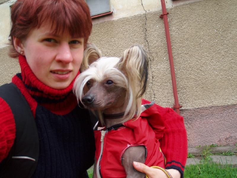 Foto: Na vych�zce s pani�kou-mus�me spolu v�dy ladit :-)