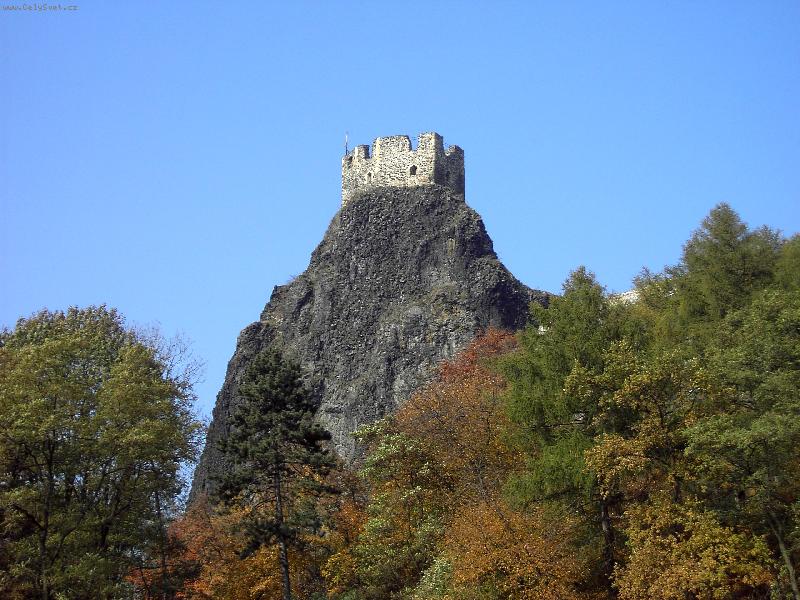 Foto: Baba-Jedna z v�� hradu Trosky