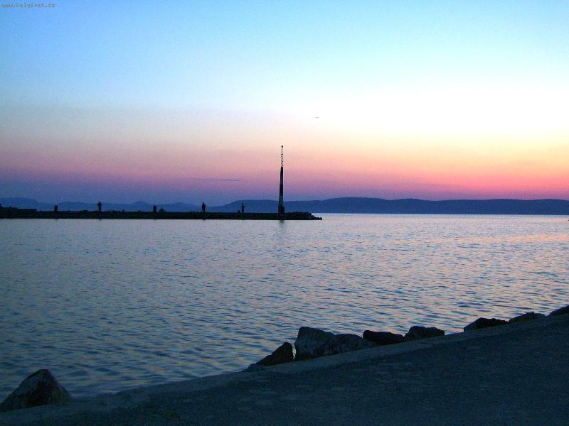 Foto: Z�pad slunce v p��stavu