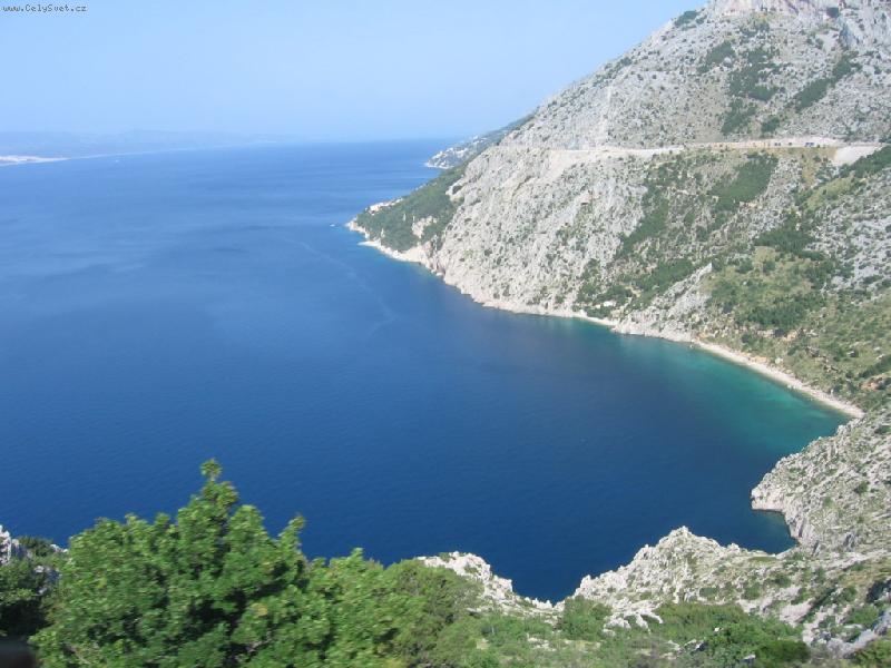 Foto: modr� nekone�no