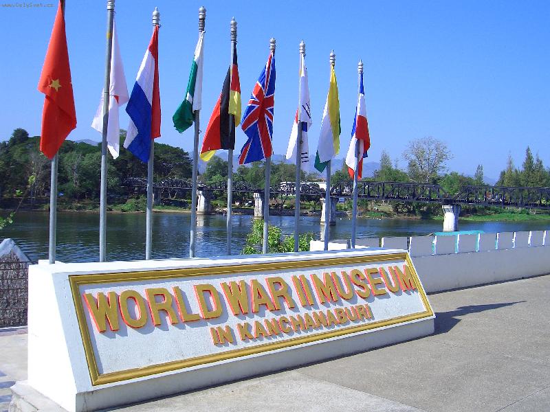 Foto: sv�tov� v�le�n� muzeum v Kanchanaburi u slavn�ho mostu u �eky Kwai