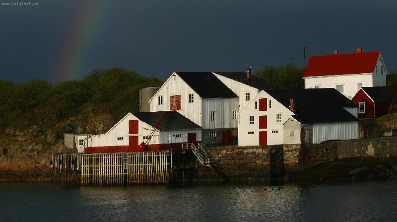 Foto: Architektura za pol�rn�m kruhem-m�ste�ko Henningsvear na lofotech v Norsku