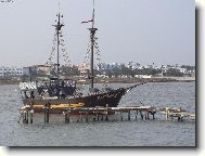 lo�ka v p��stavu na ostrov� Djerba