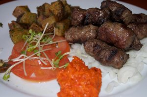 Recept online: �evab�i�i : �evap�i�i z osma�en�ho ochucen�ho mlet�ho masa s p��lohou z du�en� d�n�